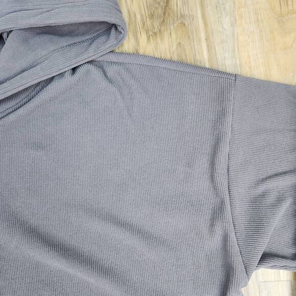 ☔️🩵NWT Gray Ribbed Zippered Crop Hoodie Sweatshirt Large - Picture 8 of 11